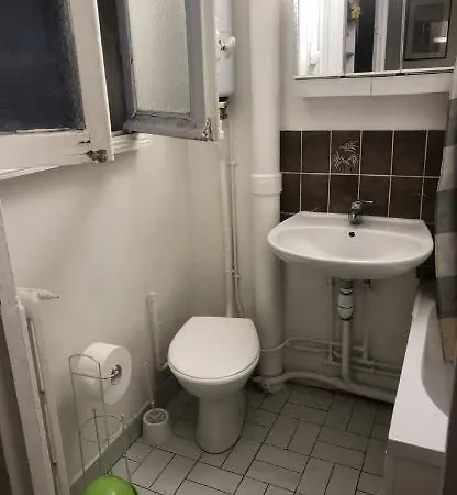 Apartment Sympa,proche De La Gare *