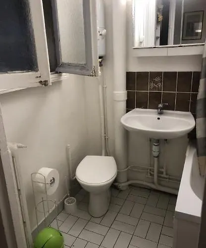 Apartment Sympa,proche De La Gare *