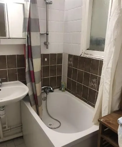 Apartment Sympa,proche De La Gare